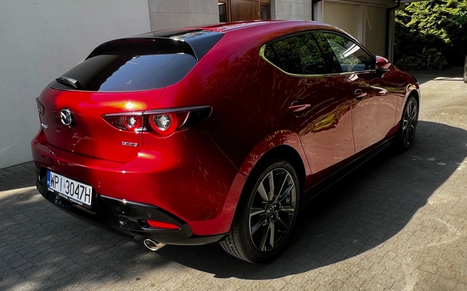 Mazda 3 cena 123300 przebieg: 6800, rok produkcji 2021 z Zdzieszowice małe 79